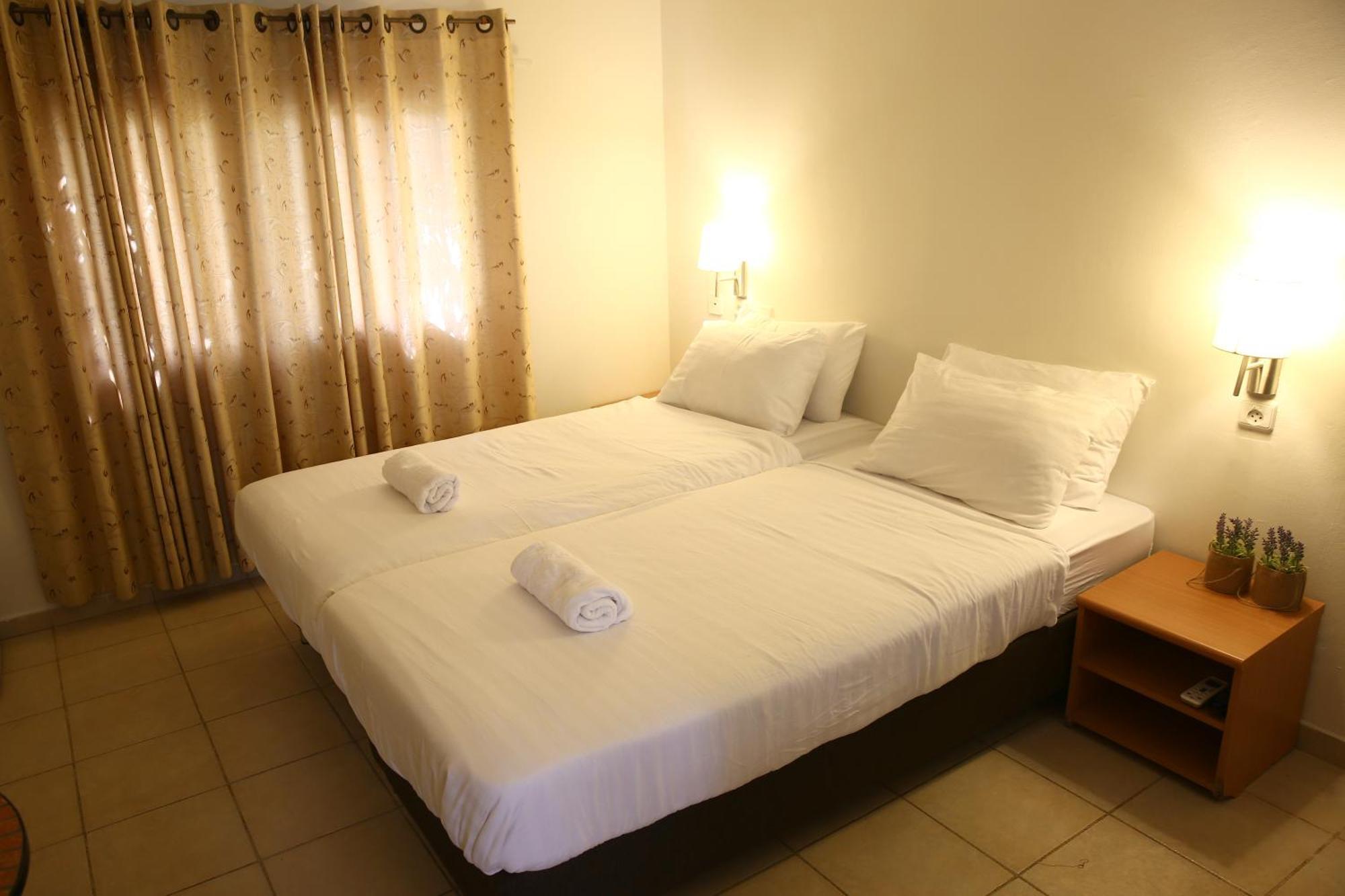 Eilot Kibbutz Country Lodging Eilat Oda fotoğraf